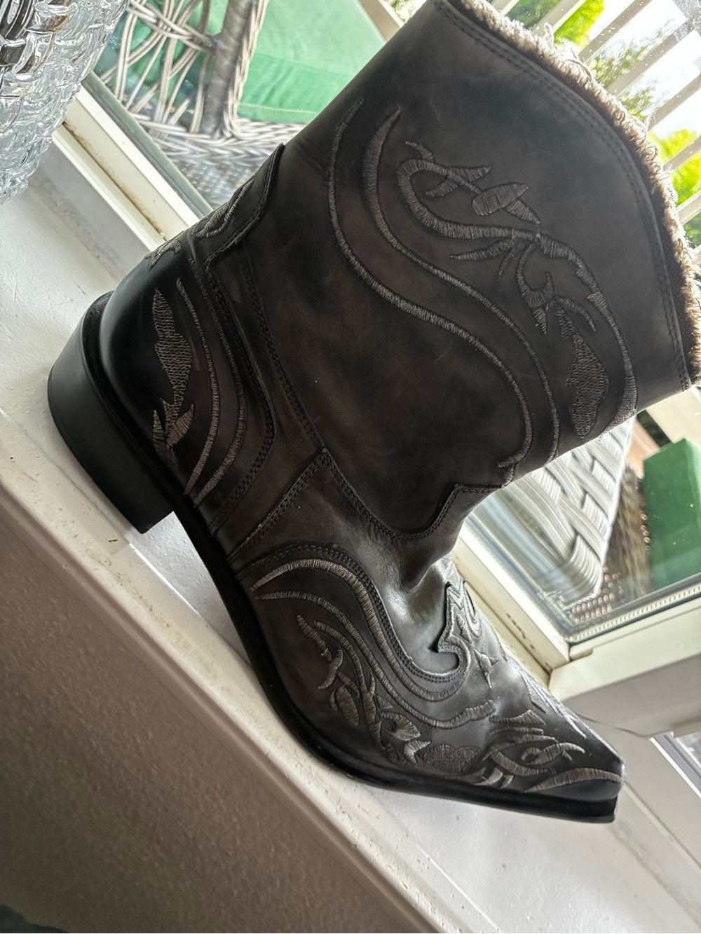 Aldo Men’s Gray Embroidered Western Cowboy Boots
